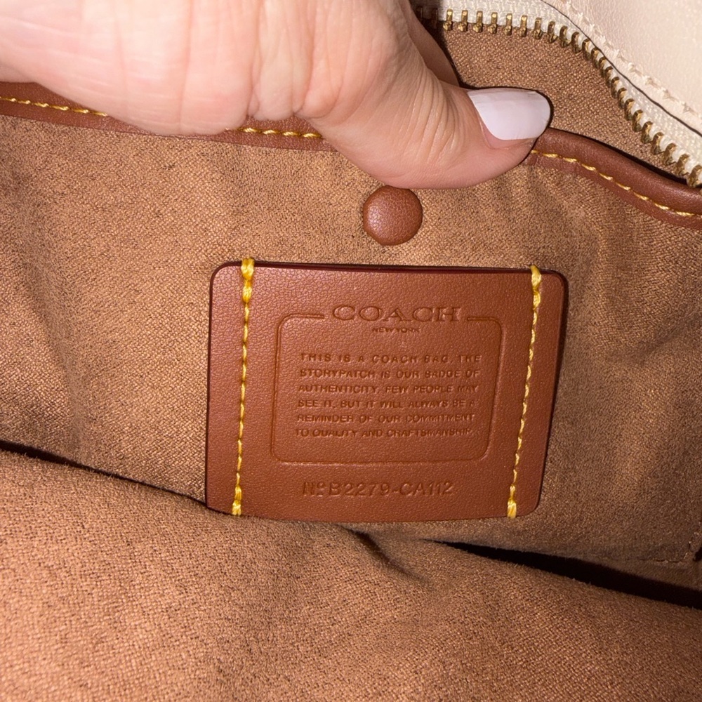 Coach leather Tabby bucket - Picture 5 of 5
